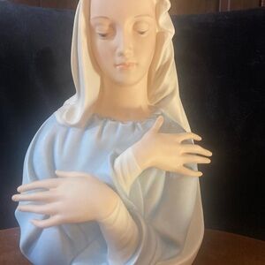 Rare Vintage Boehm Porcelain Madonna
"La Pietà" - Signed & Numbered